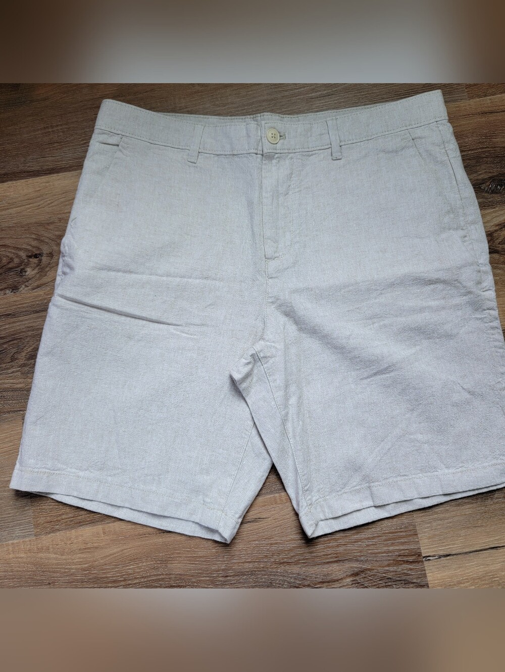 Calvin Klein Men's Light Beige Flat-Front Linen/cotton Shorts Size 33